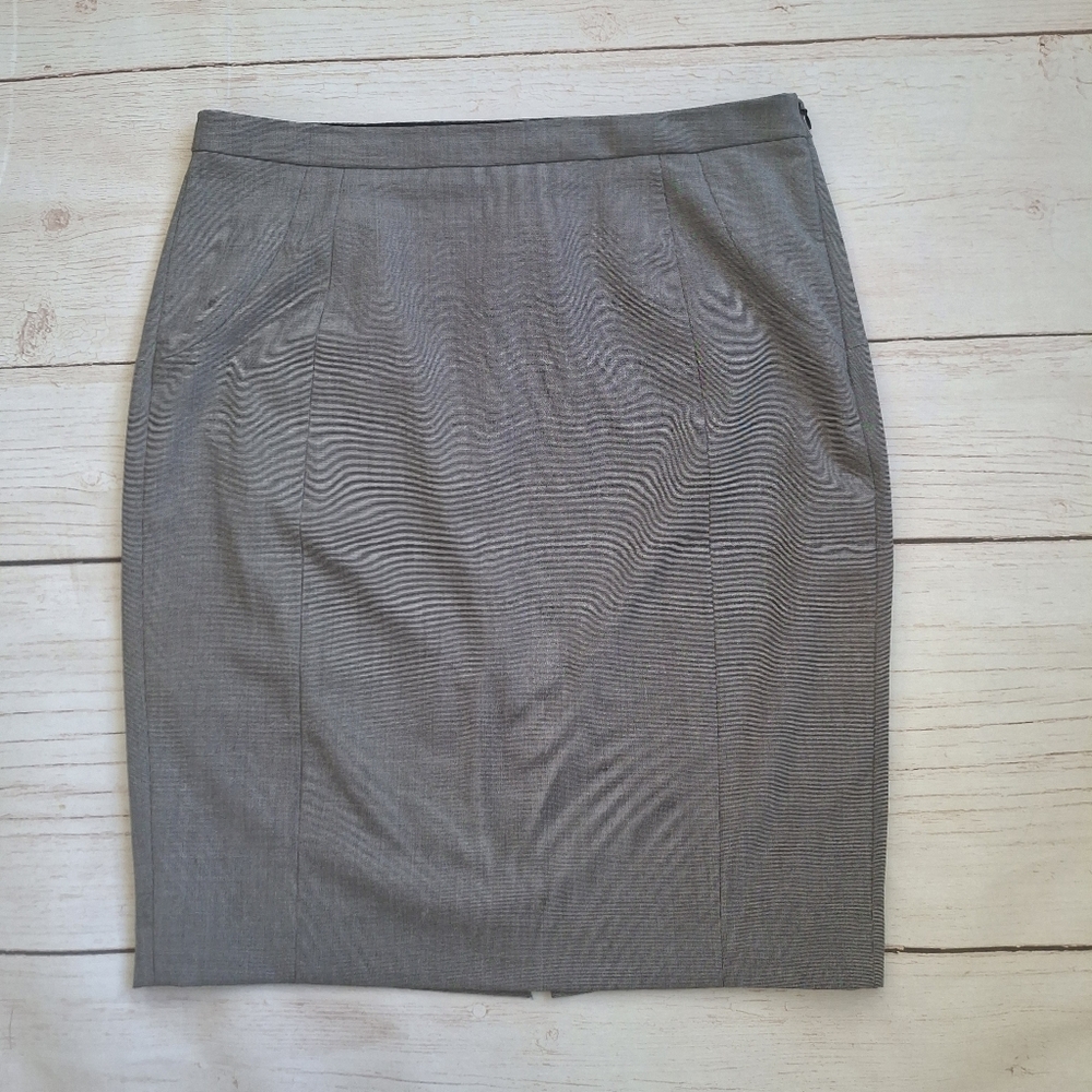 RW&CO Grey Pencil Skirt Size 6 Classic Office Wear